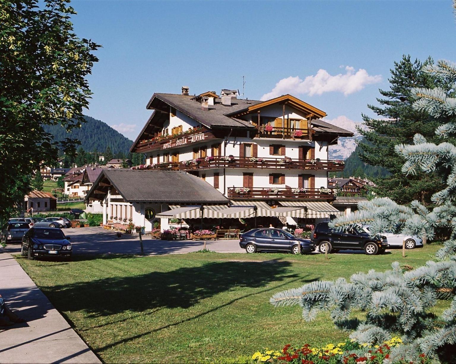 Hotel Stella Alpina Falcade Exterior photo